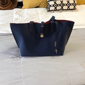 Large blue tote purse